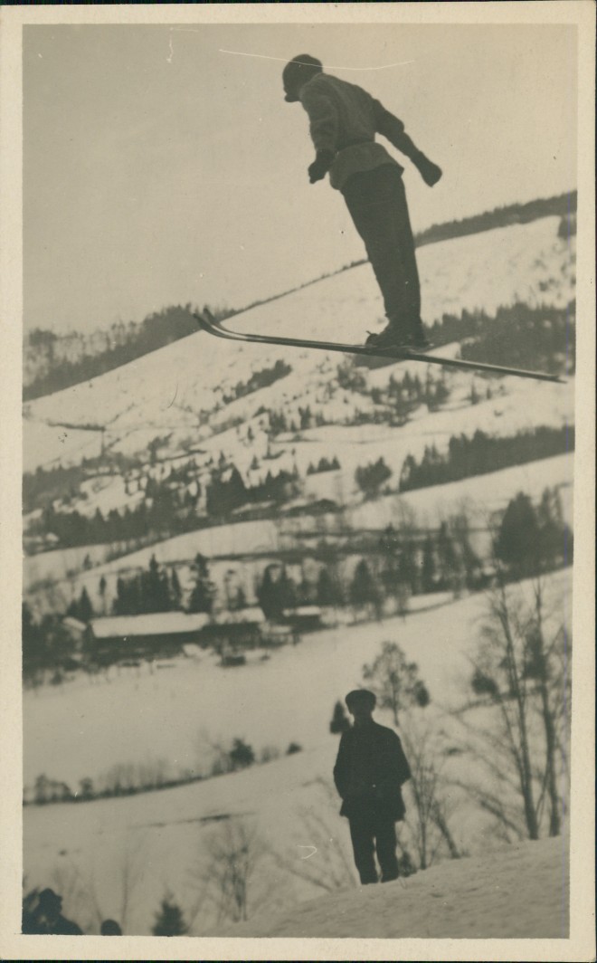 vintage Postcard from 1930: Skispringer Ski-Sprung Sport Echtfoto-AK Eitzenberger Schliersee:: 