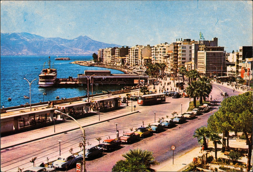vintage Postcard from 1970: Karşıyaka IZMIR Türkei Postcard Strasse, Autos, Schiff::  İzmir Σμύρνη Smyrni