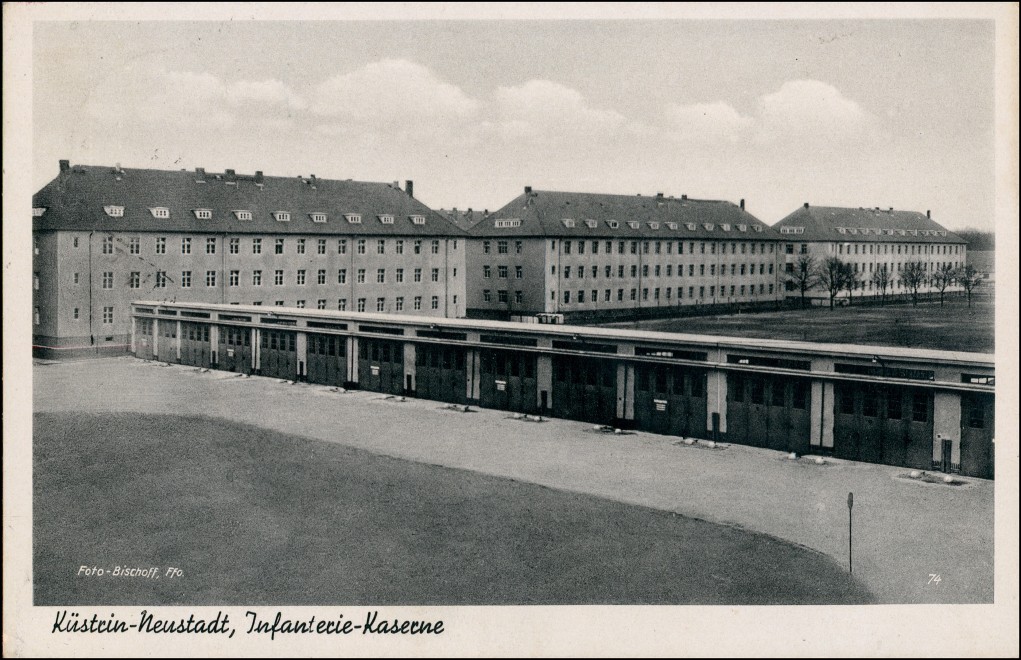 Infanterie Kaserne :: Küstrin :: Ansichtskarten-Lexikon