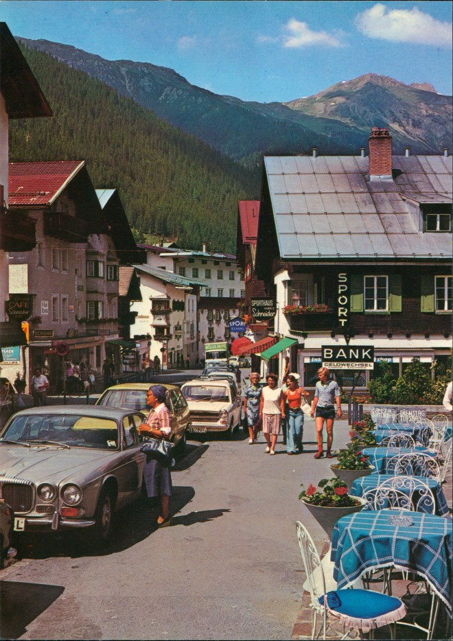 Strassen Partie Auto Autos Geschafte Bank Personen St Anton Am Arlberg Ansichtskarten Lexikon